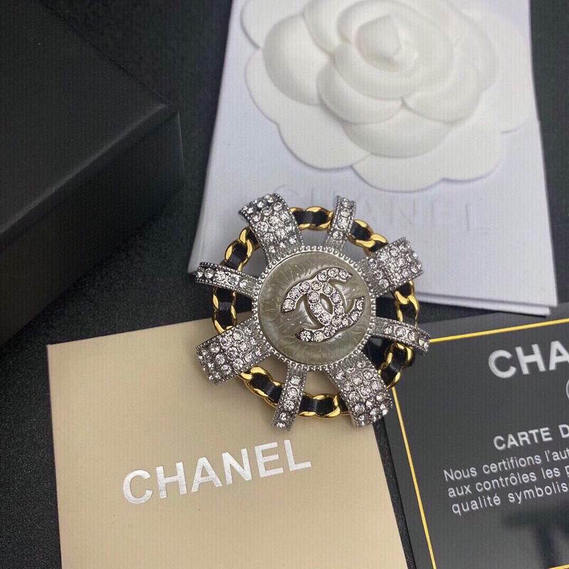 Chanel Brooch 4